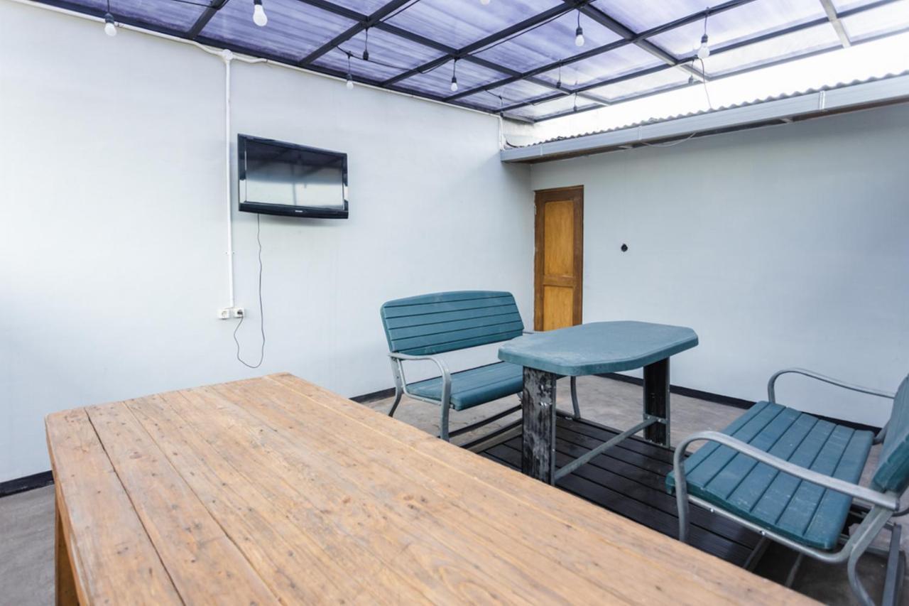 Reddoorz Hostel @ Malang City Center 2 Exterior foto